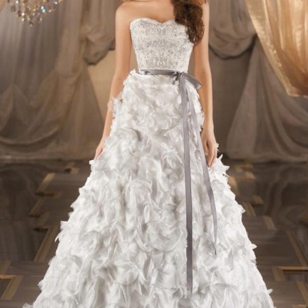 Martina Liana Wedding Gown